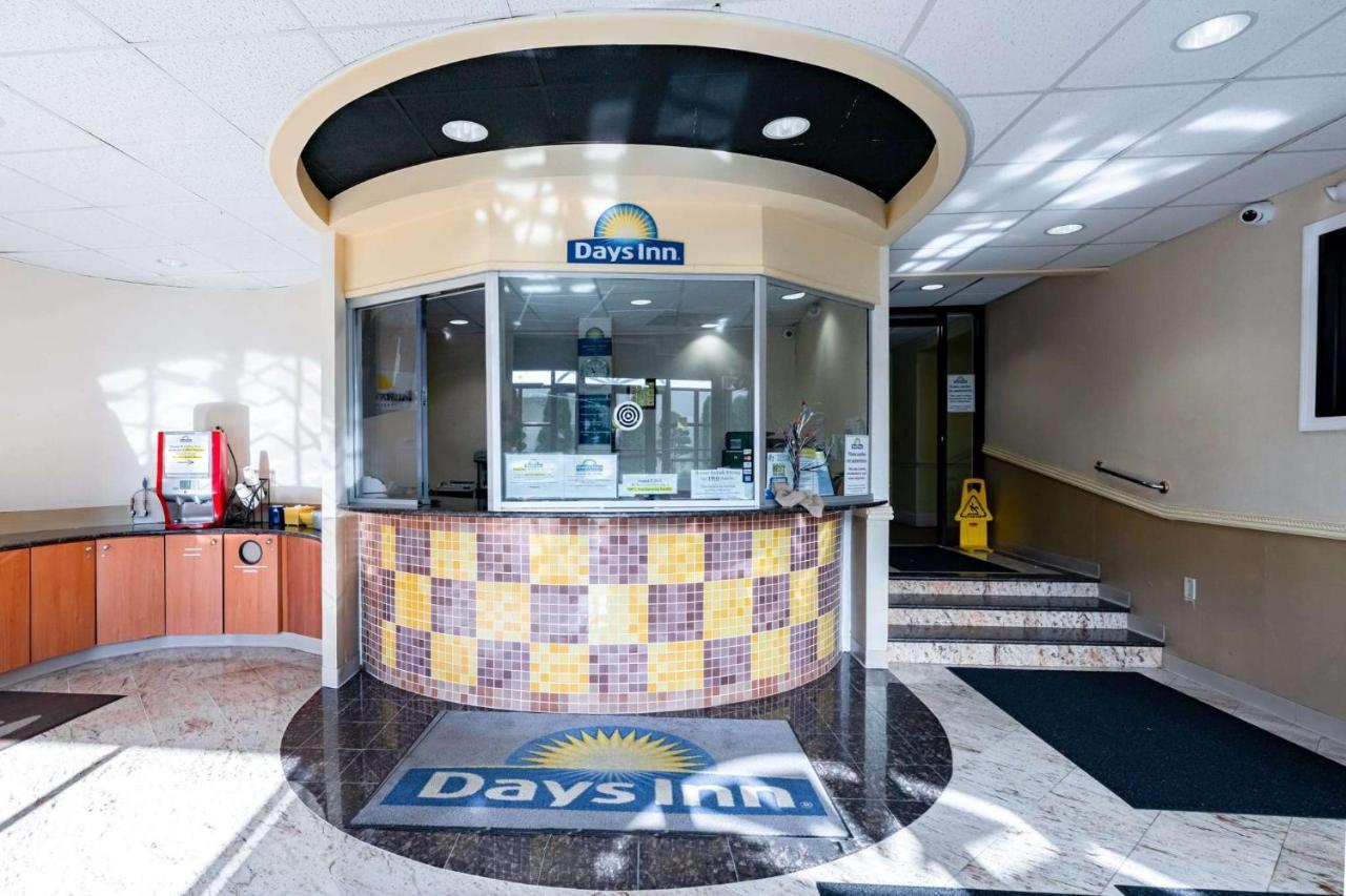 Days Inn By Wyndham Hartford/Closest Downtown Zewnętrze zdjęcie