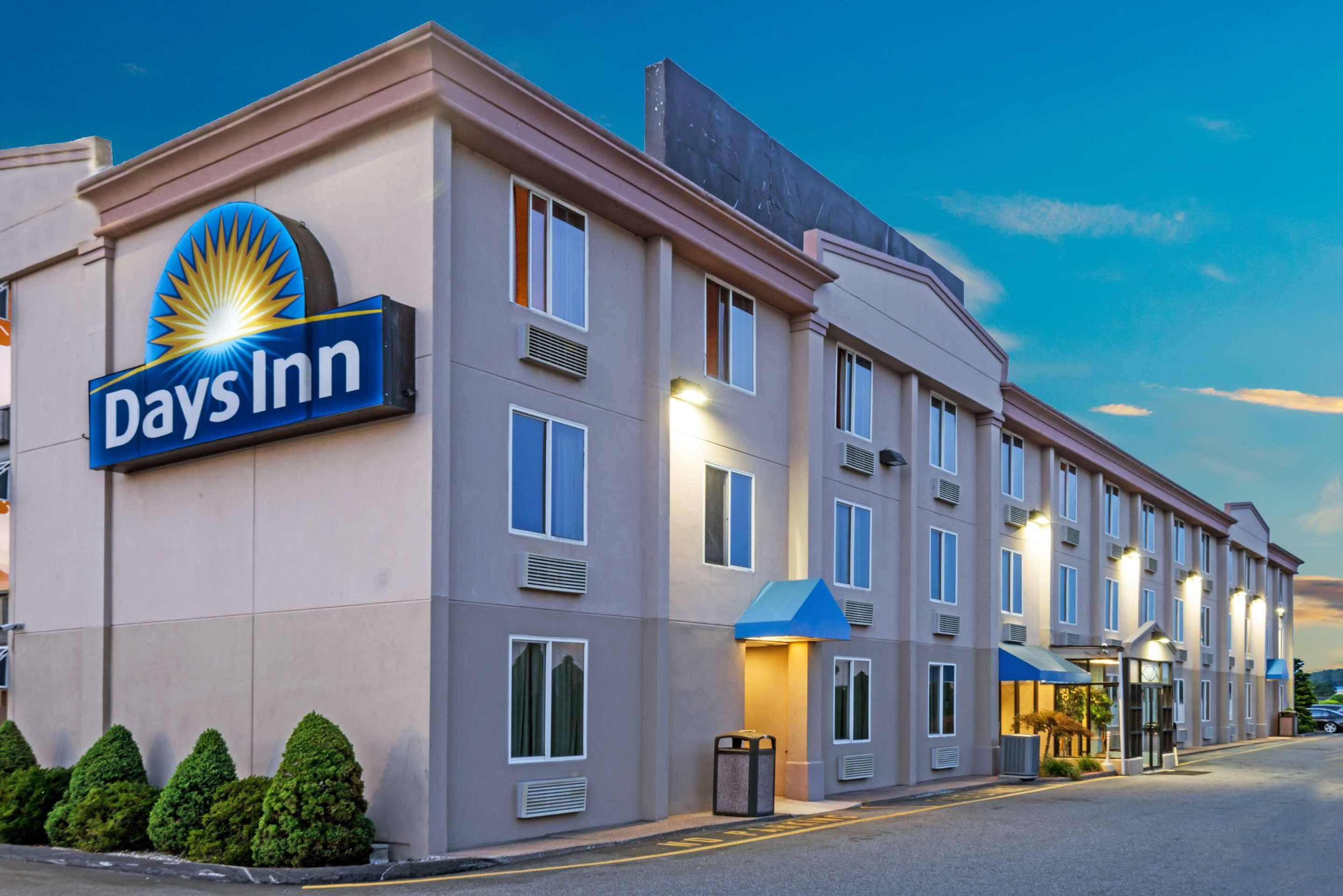 Days Inn By Wyndham Hartford/Closest Downtown Zewnętrze zdjęcie