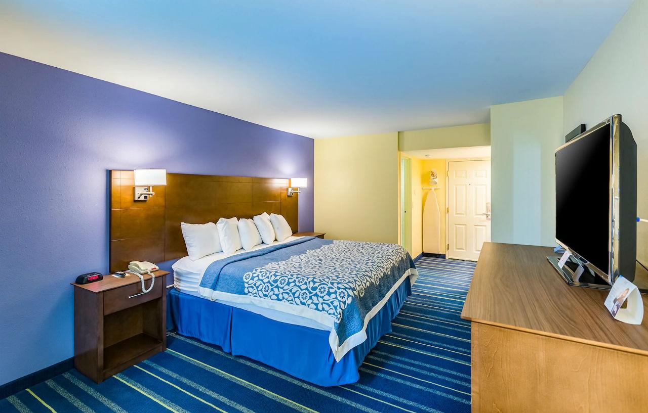 Days Inn By Wyndham Hartford/Closest Downtown Zewnętrze zdjęcie